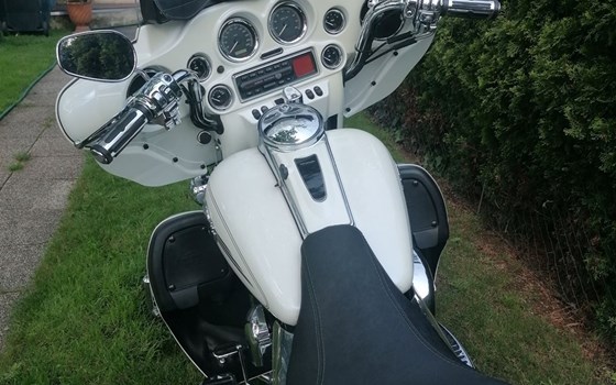 Gebrauchtmotorrad Harley-Davidson Electra Glide FLH - Bild 3
