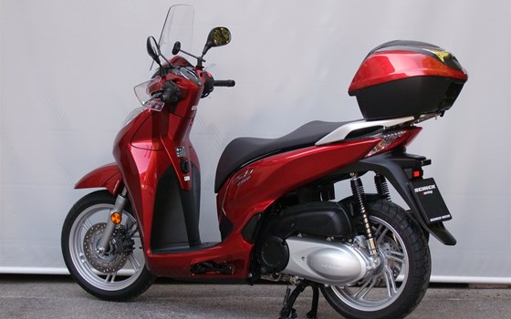 Gebrauchtmotorrad Honda SH300i - Bild 5