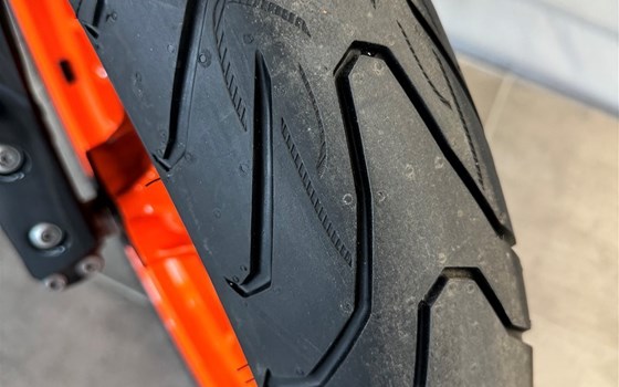 Gebrauchtmotorrad KTM 690 Duke R - Bild 7