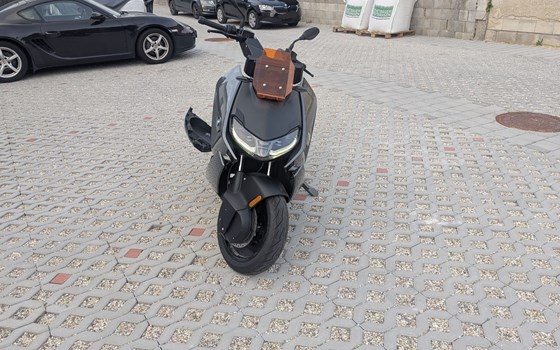 Gebrauchtmotorrad BMW CE 04 - Bild 1