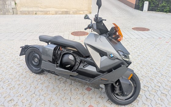 Gebrauchtmotorrad BMW CE 04 - Bild 4