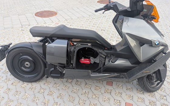 Gebrauchtmotorrad BMW CE 04 - Bild 7