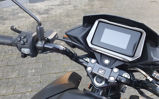 Gebrauchtmotorrad Honda CB125F - Bild 7