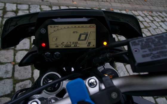 Gebrauchtmotorrad Yamaha MT-10 - Bild 9