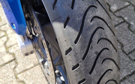 Gebrauchtmotorrad BMW R 1200 RS - Bild 8