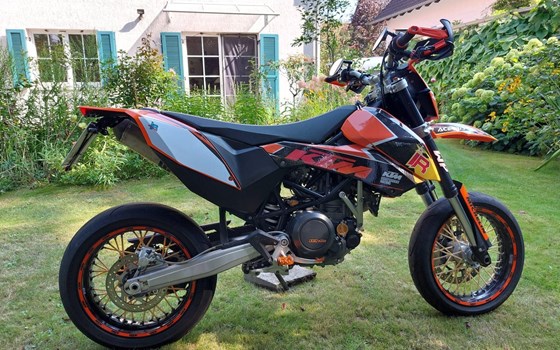 Gebrauchtmotorrad KTM 690 SMC - Bild 4