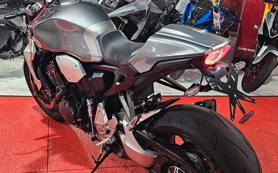 Gebrauchtmotorrad Honda CB1000R+ - Bild 3