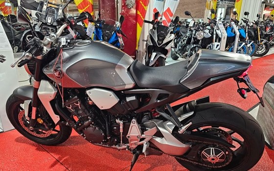 Gebrauchtmotorrad Honda CB1000R+ - Bild 4