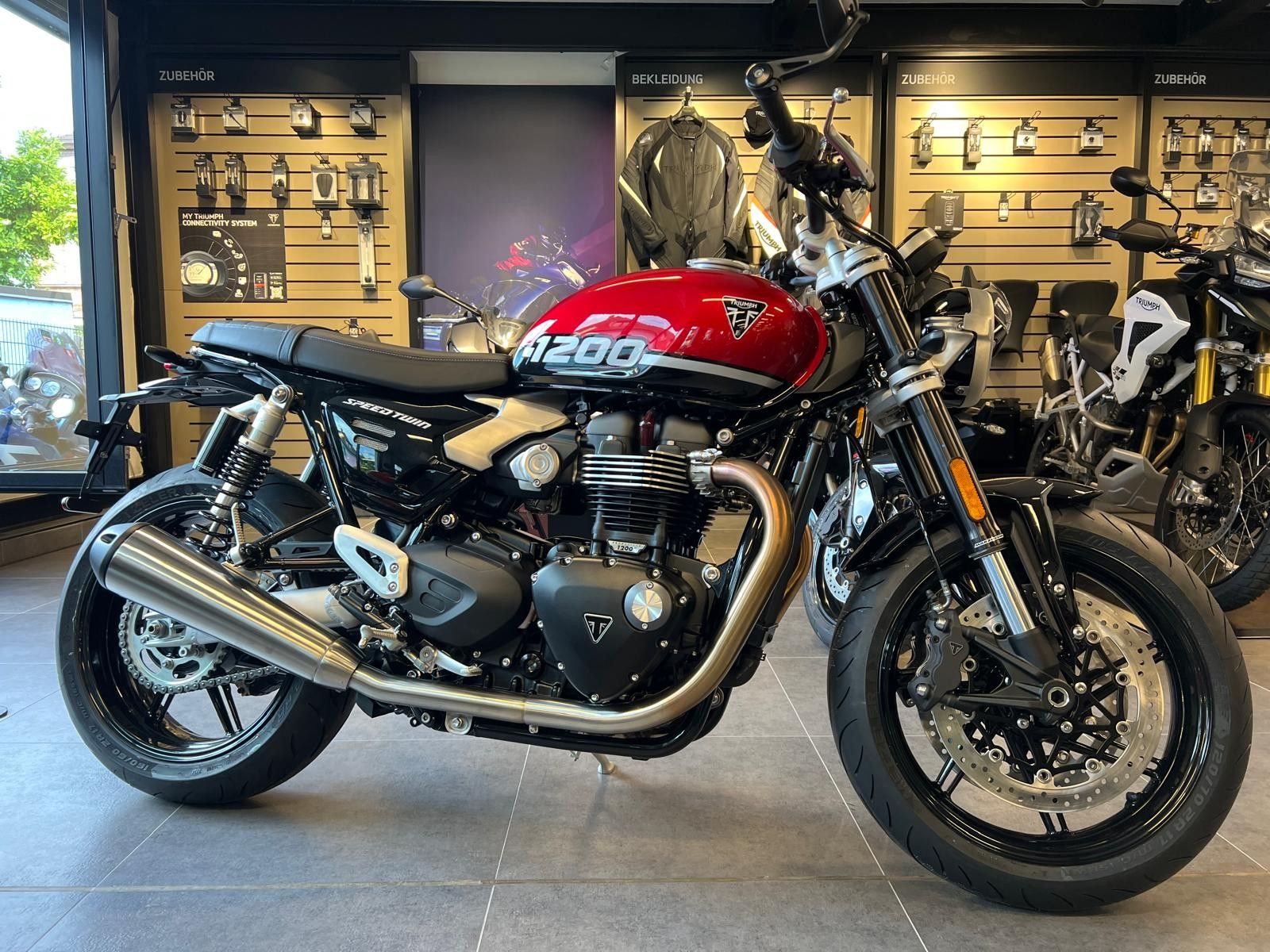 Triumph Speed Twin 1200