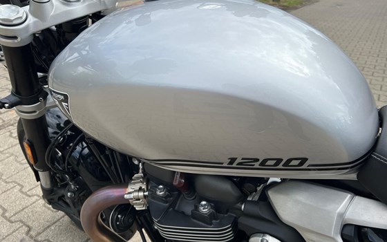 Gebrauchtmotorrad Triumph Speed Twin 1200 - Bild 10
