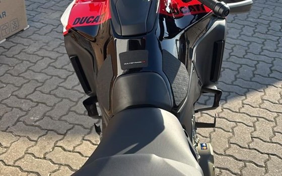 Gebrauchtmotorrad Ducati Multistrada V4 Pikes Peak - Bild 8