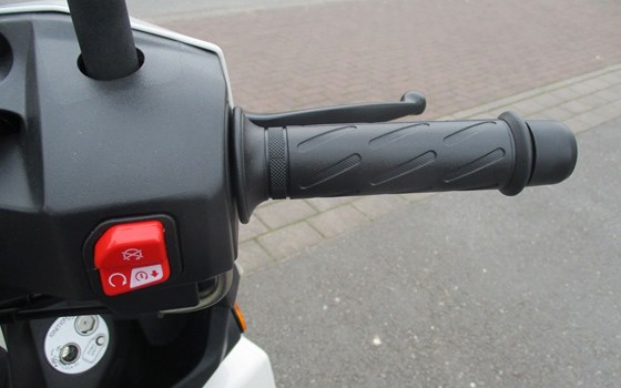 Neufahrzeug Suzuki Avenis 125 - Bild 11