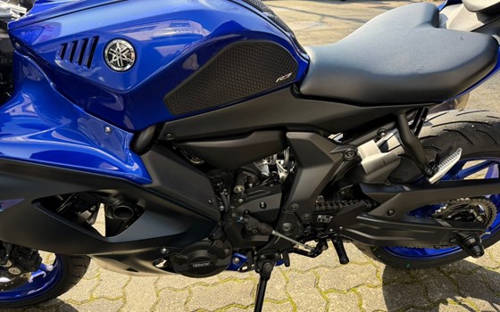 Gebrauchtmotorrad Yamaha R7 - Bild 8