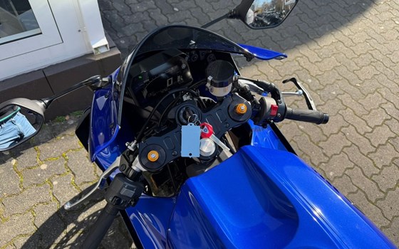 Gebrauchtmotorrad Yamaha R7 - Bild 9