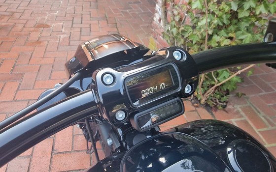 Gebrauchtmotorrad Harley-Davidson Softail Breakout 117 - Bild 15