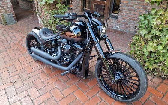 Gebrauchtmotorrad Harley-Davidson Softail Breakout 117 - Bild 7