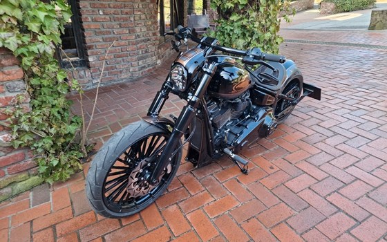 Gebrauchtmotorrad Harley-Davidson Softail Breakout 117 - Bild 8