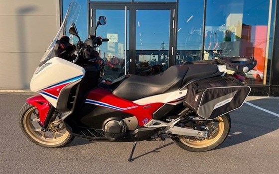 Gebrauchtmotorrad Honda Integra - Bild 2
