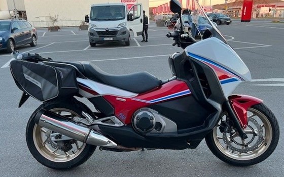 Gebrauchtmotorrad Honda Integra - Bild 9