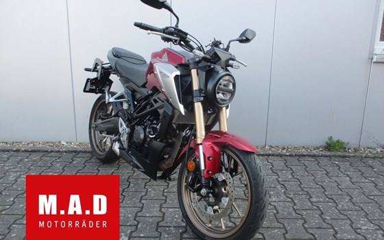 Gebrauchtmotorrad Honda CB125R - Bild 1