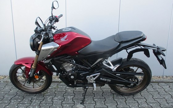 Gebrauchtmotorrad Honda CB125R - Bild 4