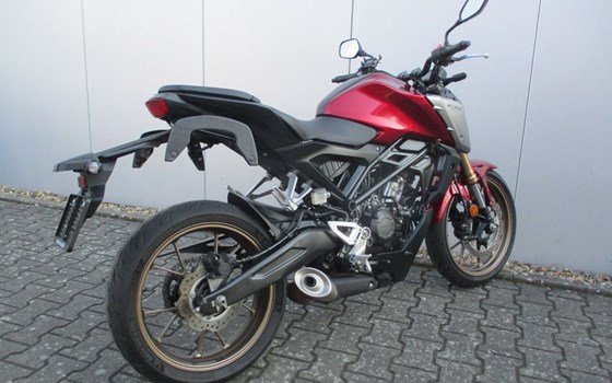 Gebrauchtmotorrad Honda CB125R - Bild 6