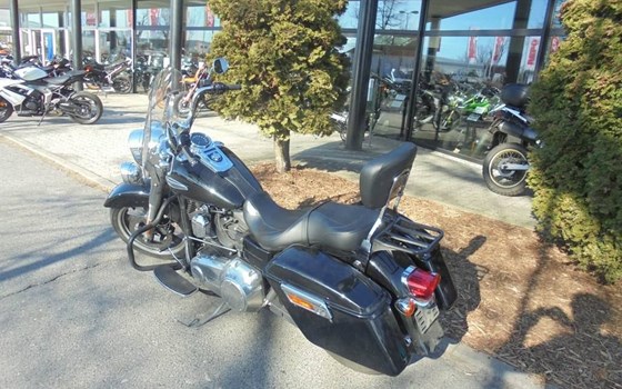 Gebrauchtmotorrad Harley-Davidson Dyna Switchback  FLD - Bild 6