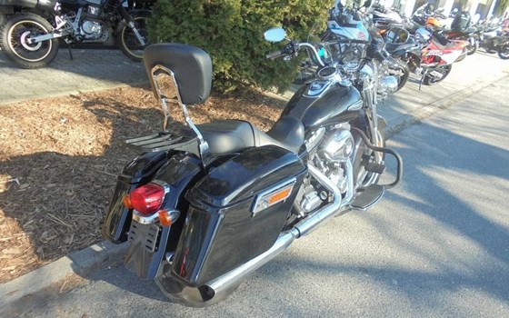 Gebrauchtmotorrad Harley-Davidson Dyna Switchback  FLD - Bild 9