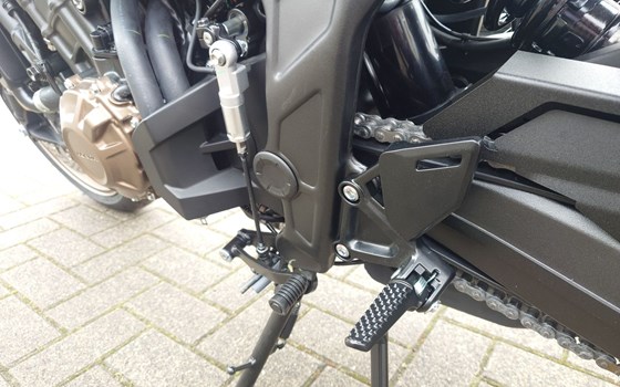 Gebrauchtmotorrad Honda CB650R E-Clutch - Bild 20