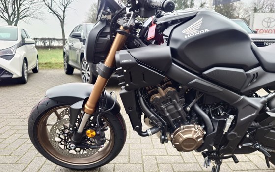 Gebrauchtmotorrad Honda CB650R E-Clutch - Bild 7