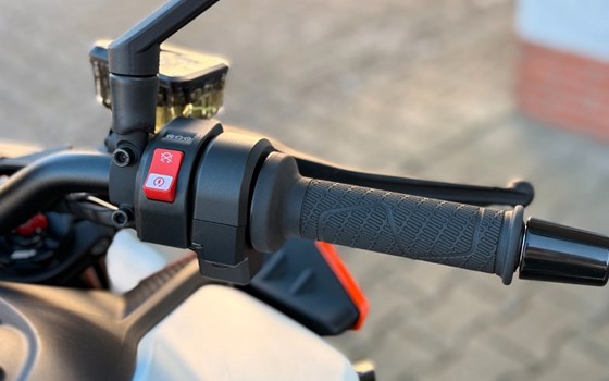 Neufahrzeug KTM 990 Duke - Bild 10