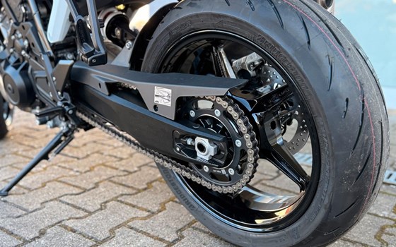 Neufahrzeug KTM 990 Duke - Bild 14