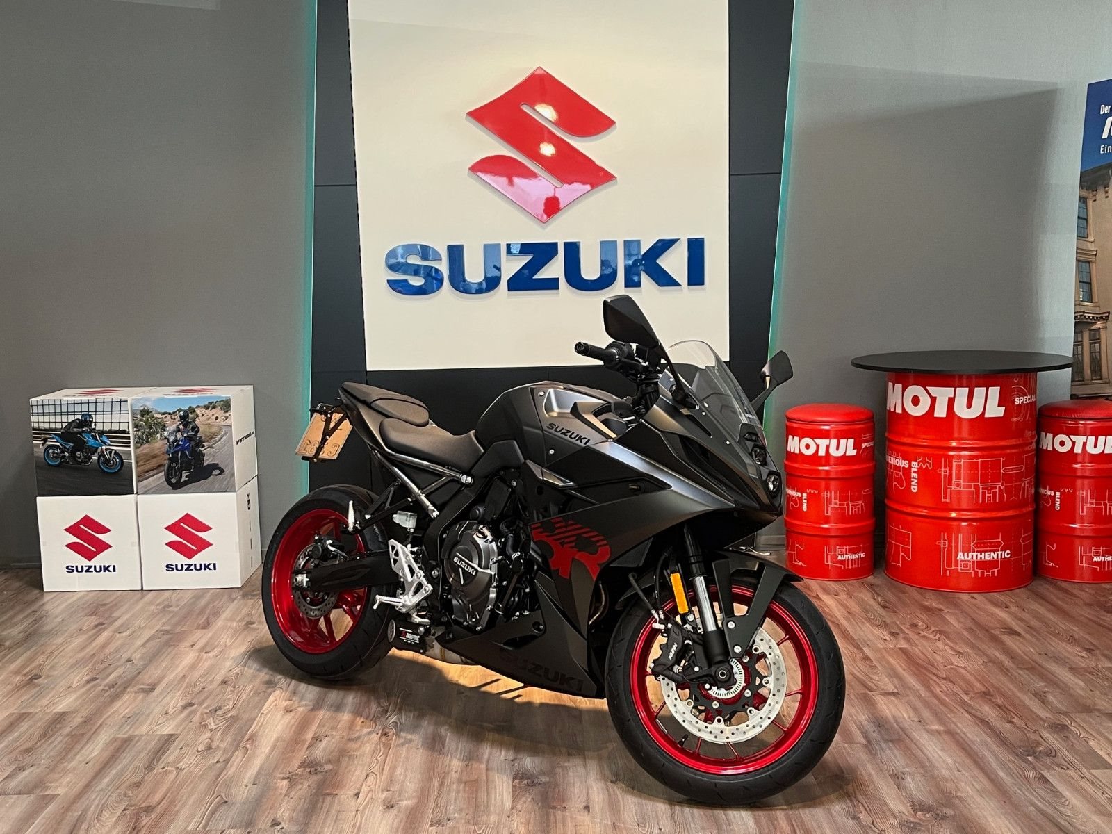 Suzuki GSX-8R