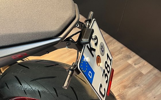 Neufahrzeug Suzuki GSX-8R - Bild 4