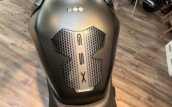 Neufahrzeug Suzuki GSX-8R - Bild 6