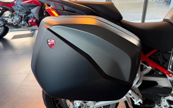 Gebrauchtmotorrad Ducati Multistrada V4 S - Bild 11