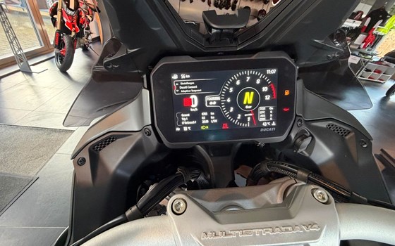 Gebrauchtmotorrad Ducati Multistrada V4 S - Bild 13