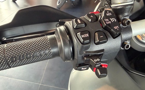 Gebrauchtmotorrad Ducati Multistrada V4 S - Bild 16