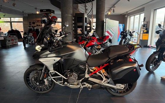Gebrauchtmotorrad Ducati Multistrada V4 S - Bild 7