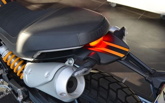 Gebrauchtmotorrad Ducati Scrambler 1100 - Bild 9