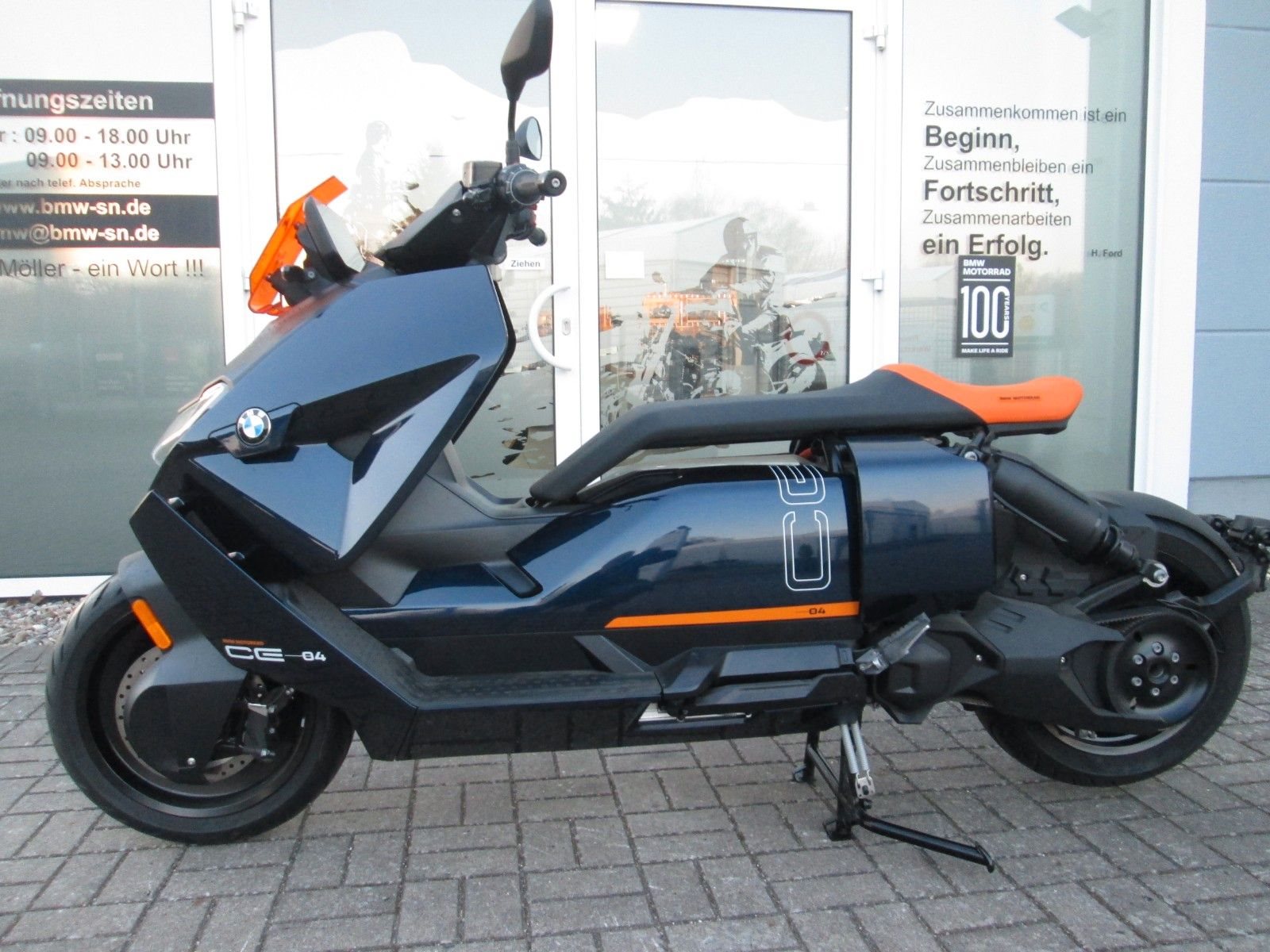 BMW CE 04 Avantgarde / Schnelllader / Garantie