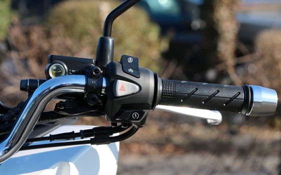 Gebrauchtmotorrad Honda PCX125 - Bild 9