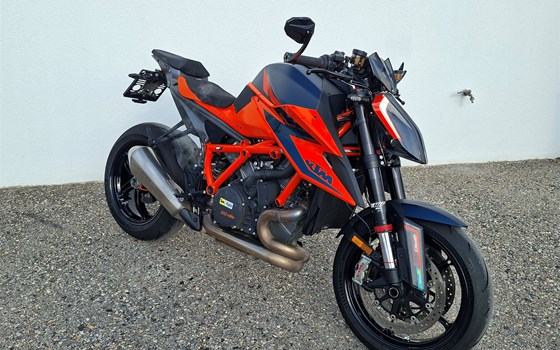 Gebrauchtmotorrad KTM 1290 Super Duke R - Bild 1