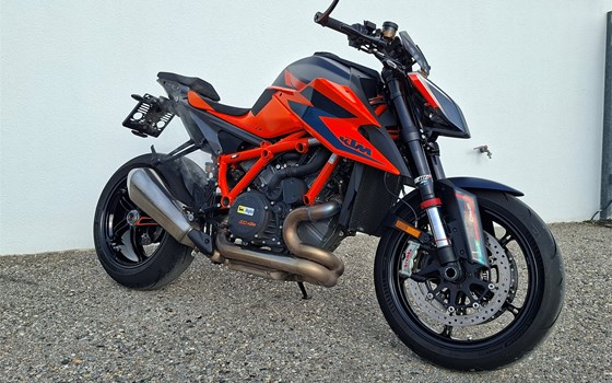 Gebrauchtmotorrad KTM 1290 Super Duke R - Bild 2