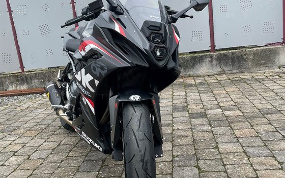 Gebrauchtmotorrad Suzuki GSX-8R - Bild 2