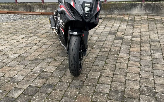 Gebrauchtmotorrad Suzuki GSX-8R - Bild 8