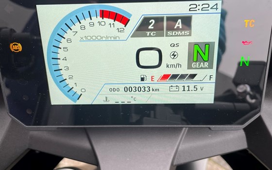 Gebrauchtmotorrad Suzuki GSX-8R - Bild 9