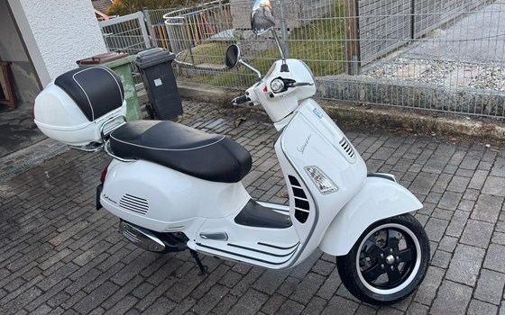 Gebrauchtmotorrad Vespa GTS 125 i.e. - Bild 5