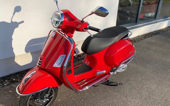 Gebrauchtmotorrad Vespa GTS 125 Super - Bild 1
