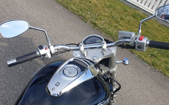 Gebrauchtmotorrad Suzuki Intruder M800 - Bild 4